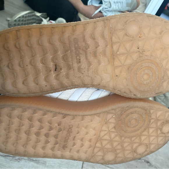 Adidas Women’s Samba Shoes - Picture 4 of 4